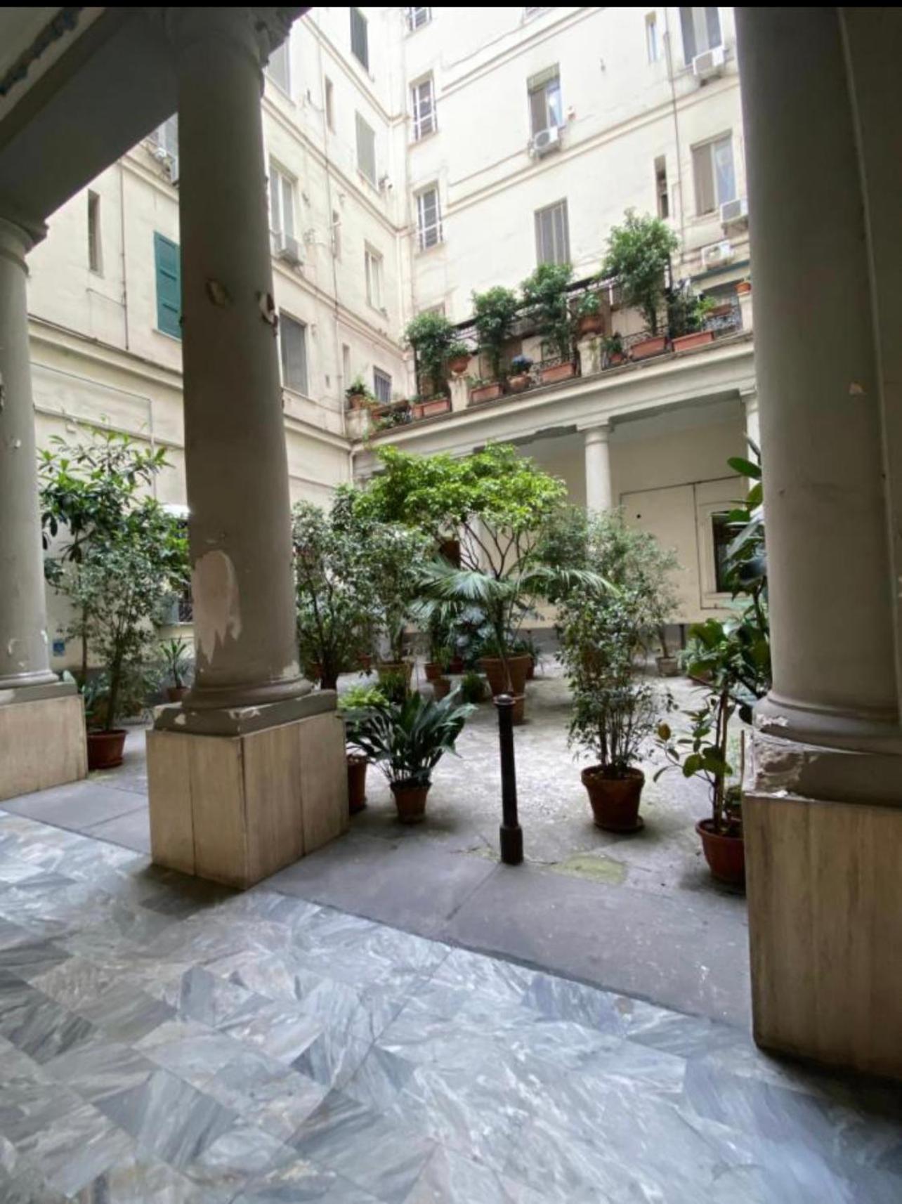 La Lepre Felice-Bovio Nápoles Exterior foto